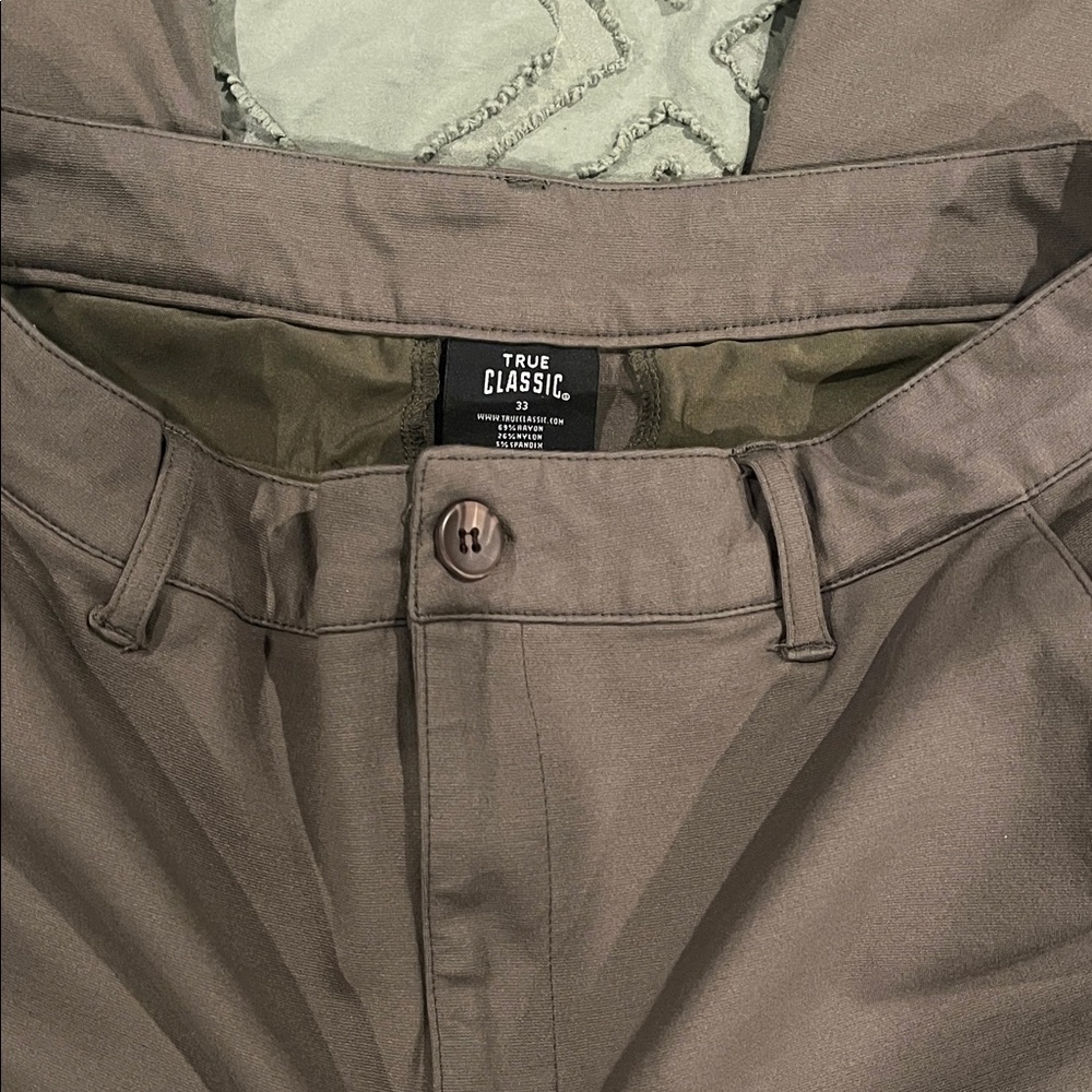 True classic size 33 Green Pants
